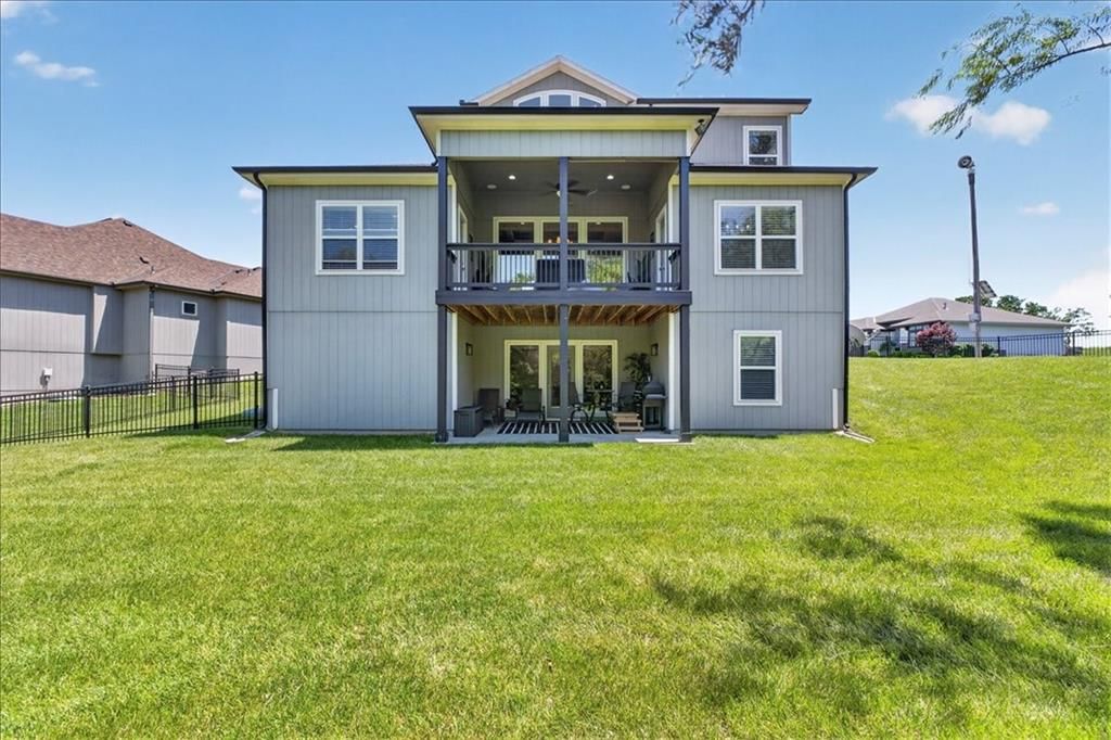 1016 Bridgeshire Drive — photo 36