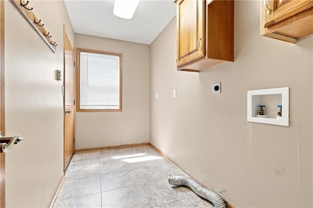 1595 Roanoke Court — photo 17
