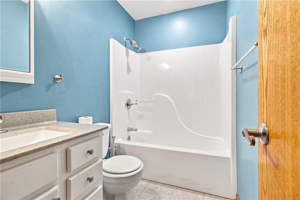 1595 Roanoke Court — photo 29