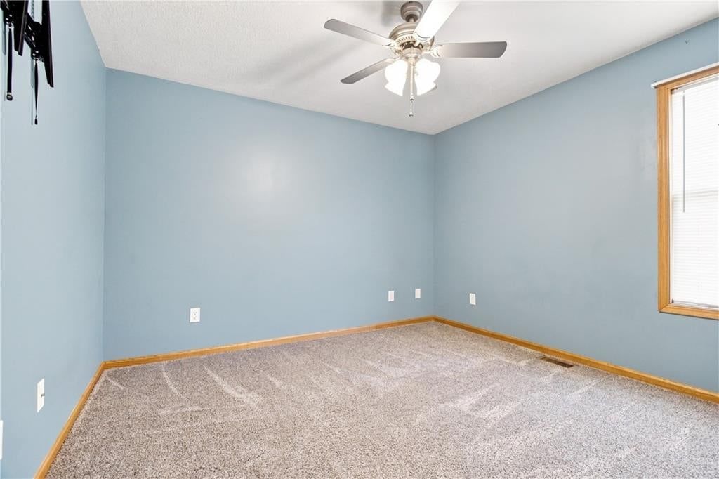 1595 Roanoke Court — photo 32