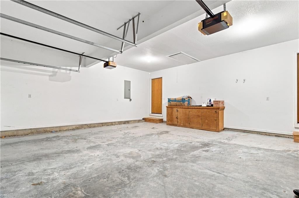 1595 Roanoke Court — photo 33