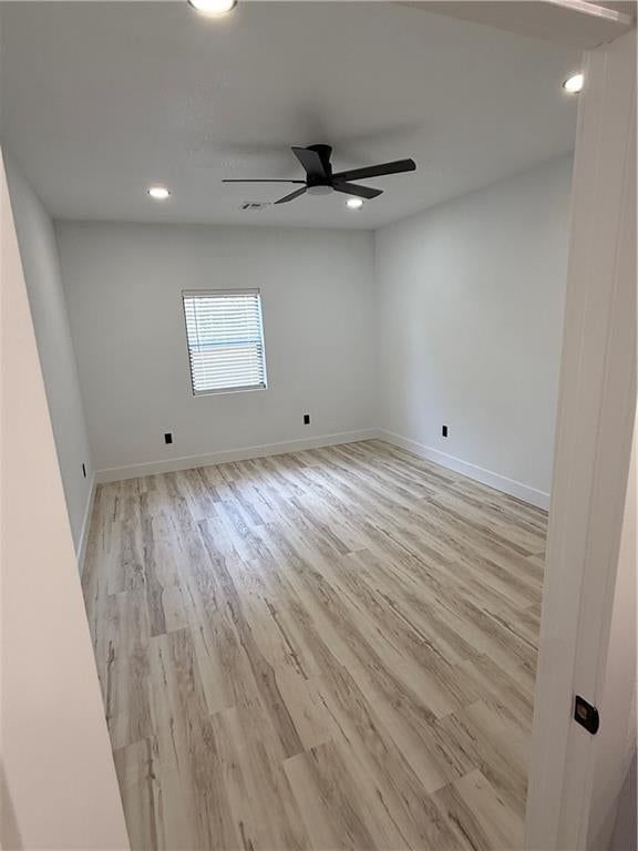 215 W Washington Street — photo 8