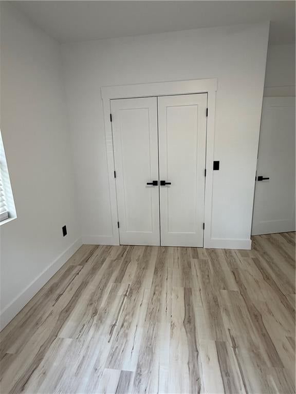 215 W Washington Street — photo 16