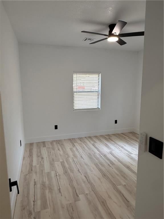 215 W Washington Street — photo 18