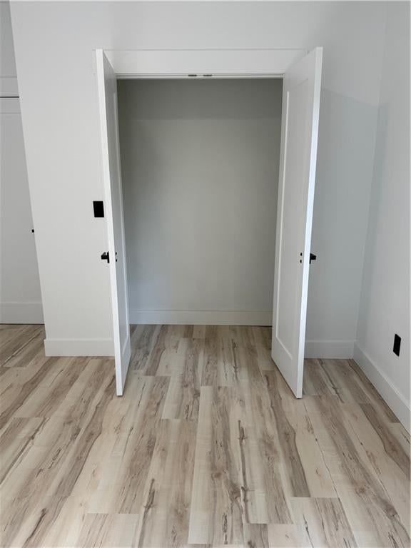 215 W Washington Street — photo 20