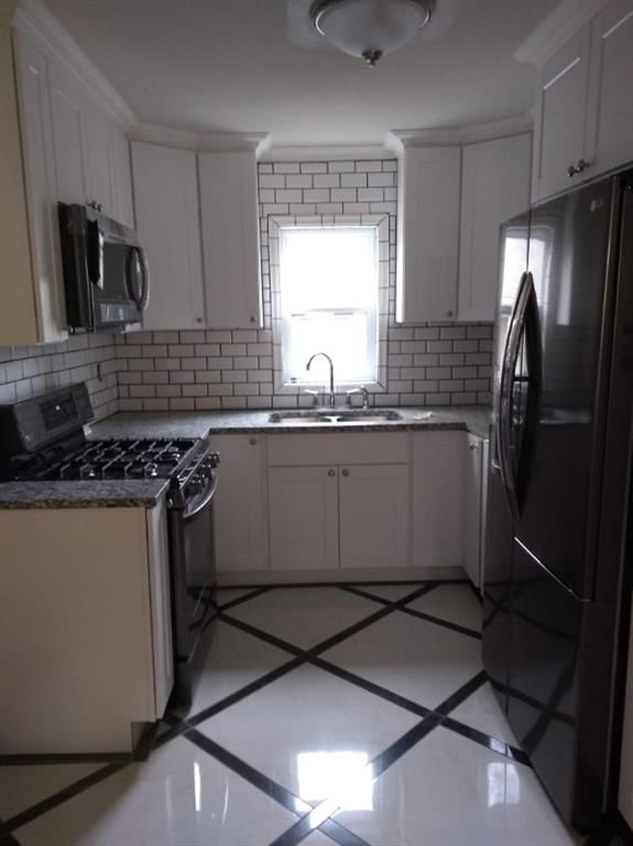 2412 Michigan Avenue — photo 4