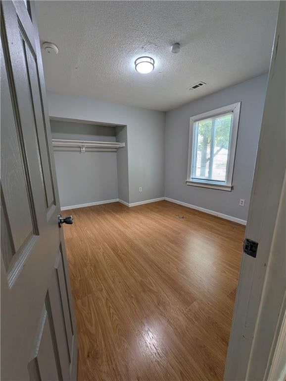 2412 Michigan Avenue, Kansas City, MO: listing photo 3