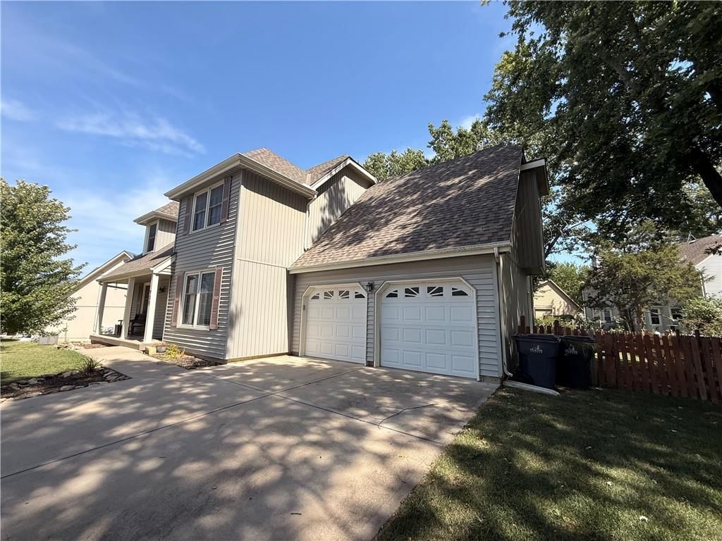 732 N Persimmon Drive — photo 3