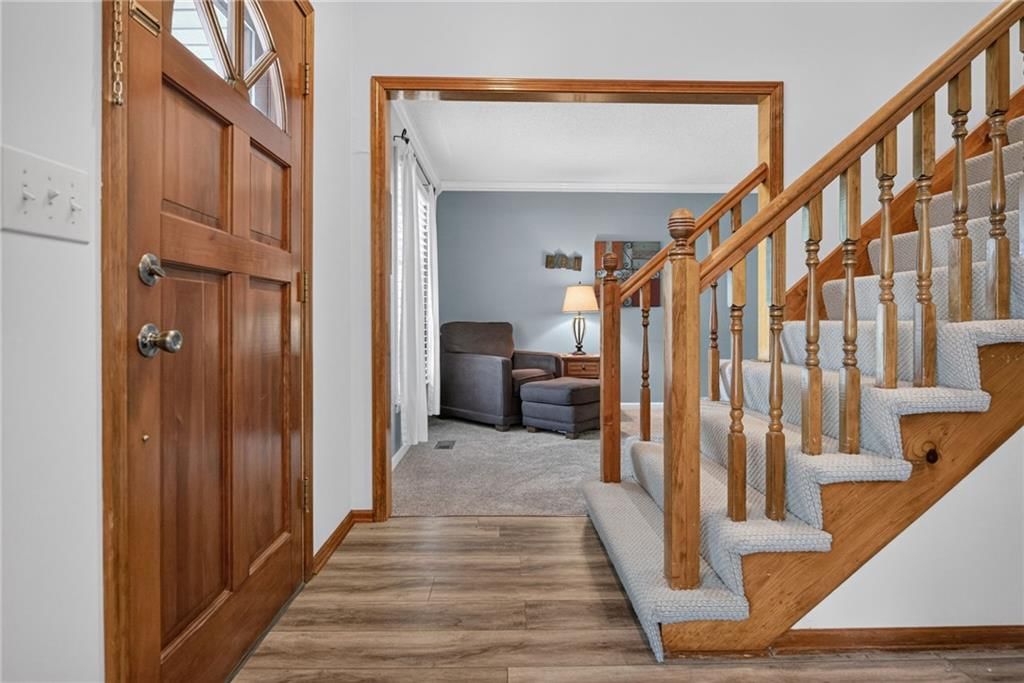 Photo 31 of 61 - 732 N Persimmon Drive, Olathe, KS 66061