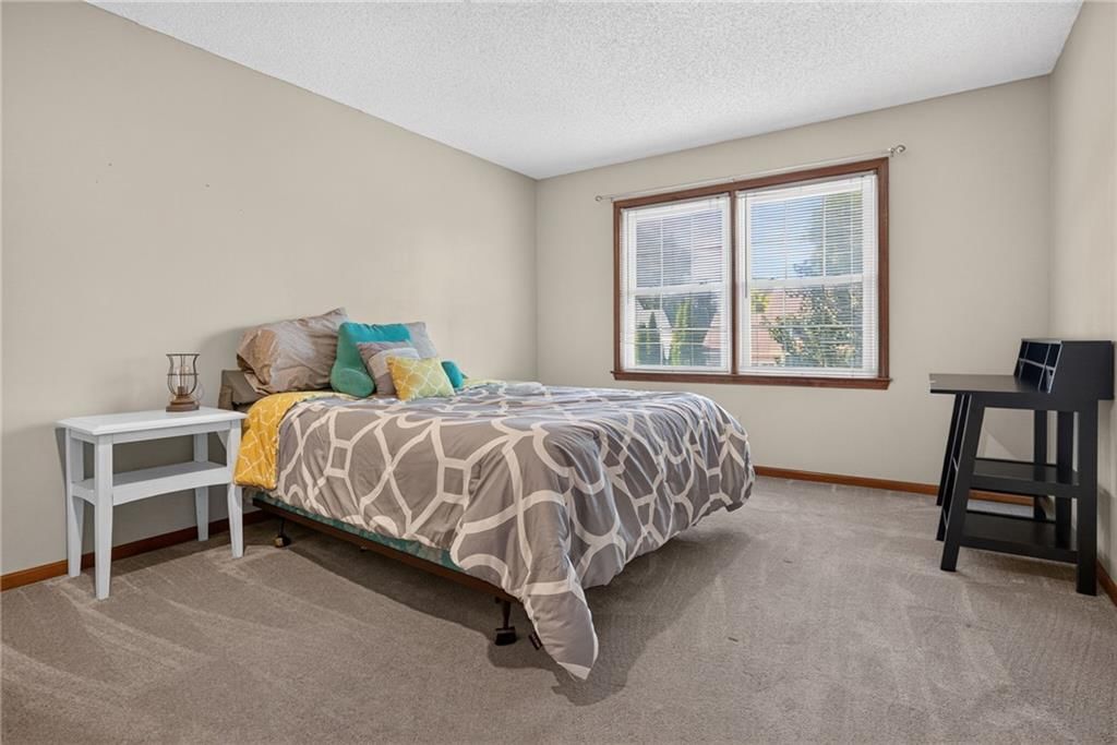 Photo 41 of 61 - 732 N Persimmon Drive, Olathe, KS 66061