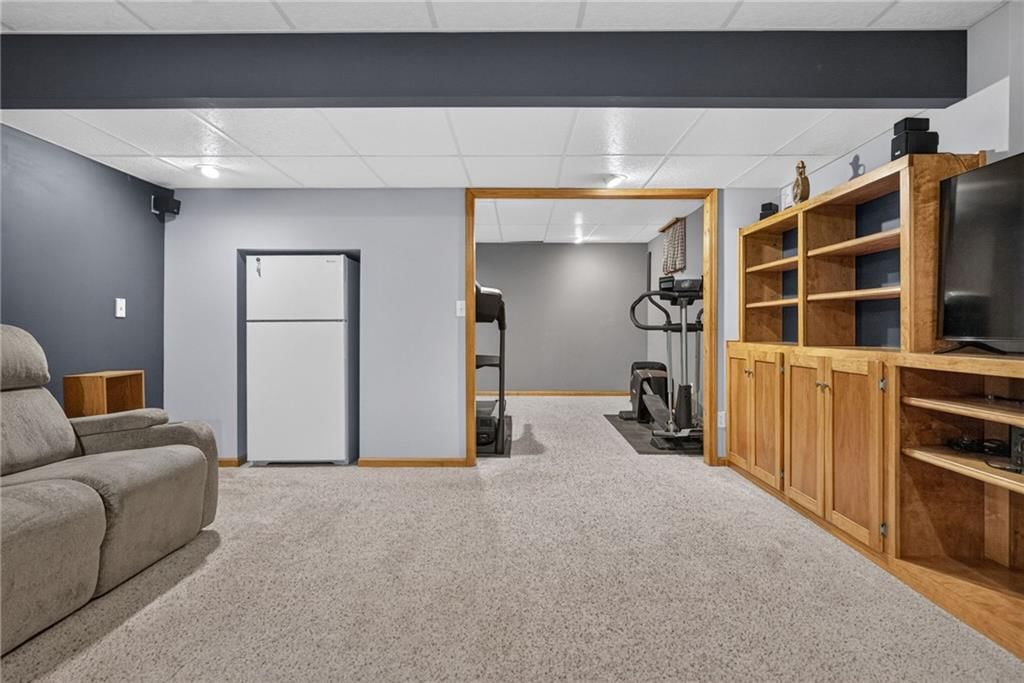 Photo 46 of 61 - 732 N Persimmon Drive, Olathe, KS 66061