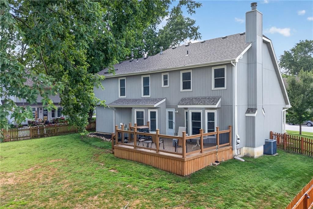 Photo 53 of 61 - 732 N Persimmon Drive, Olathe, KS 66061