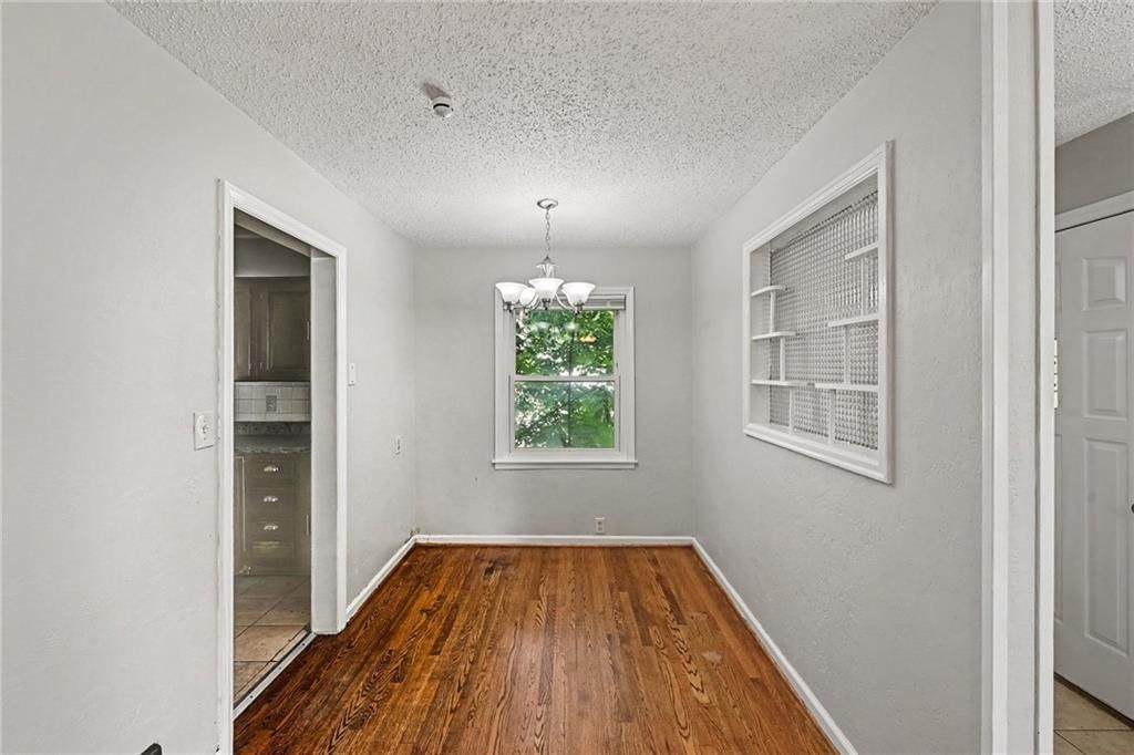 2614 S Northern Boulevard — photo 12