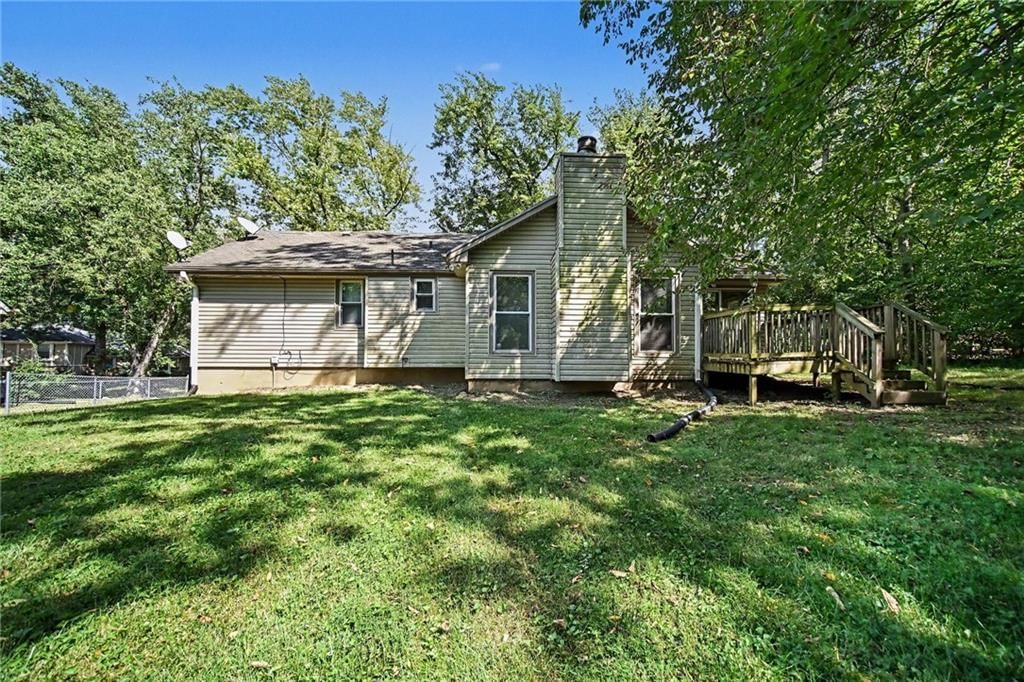 Photo 21 of 21 - 9038 Manning Avenue, Kansas City, MO 64138