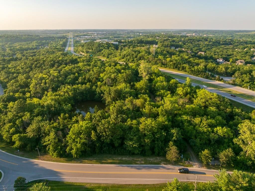 0000 NE Anderson Drive, Lee's Summit, MO: listing photo 2