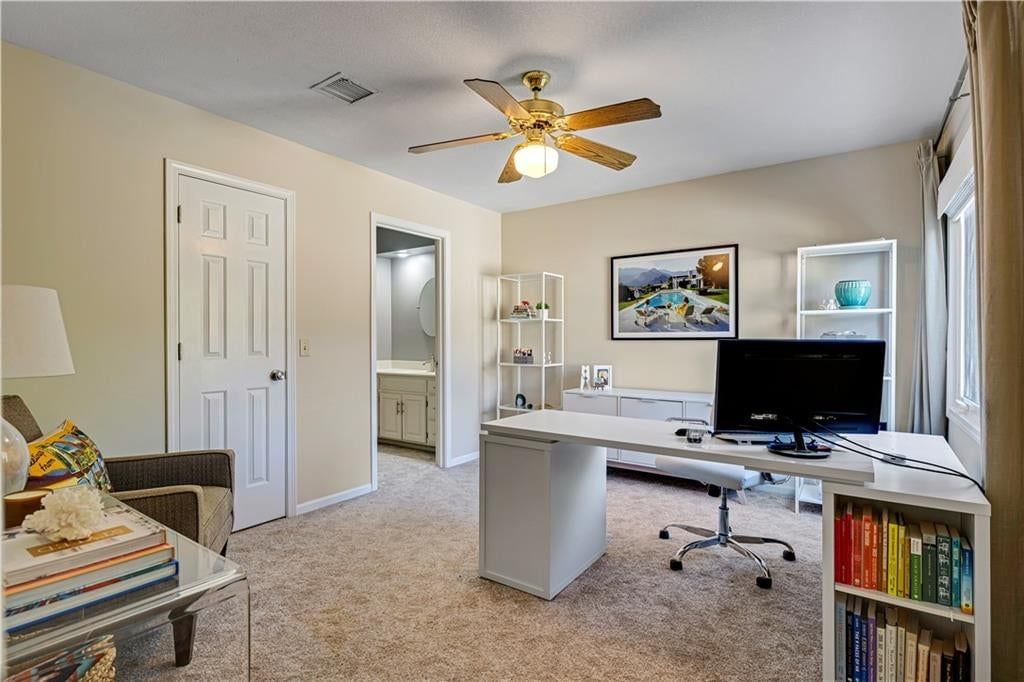 Photo 14 of 41 - 5218 W 121st Street, Overland Park, KS 66209