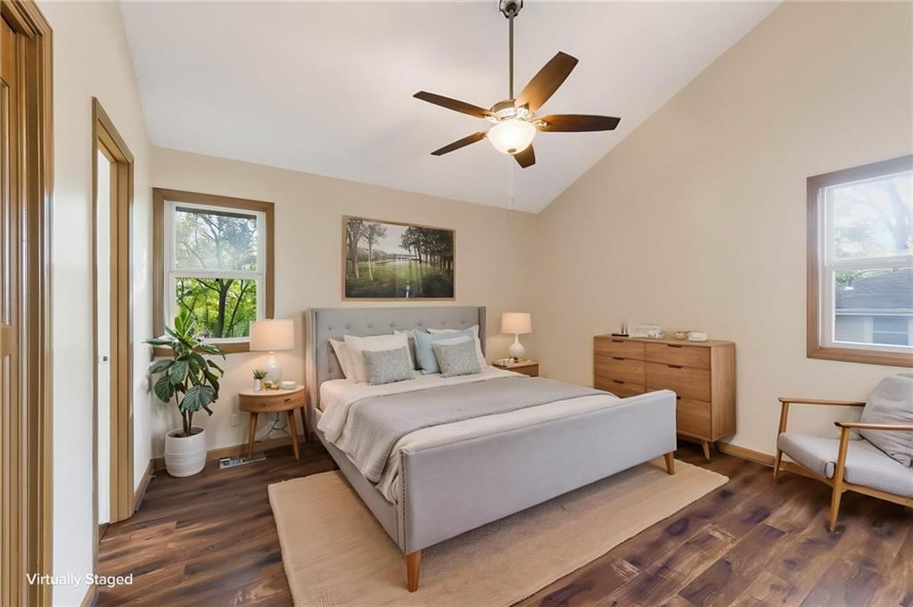 Photo 10 of 27 - 8005 N Congress Avenue, Kansas City, MO 64152