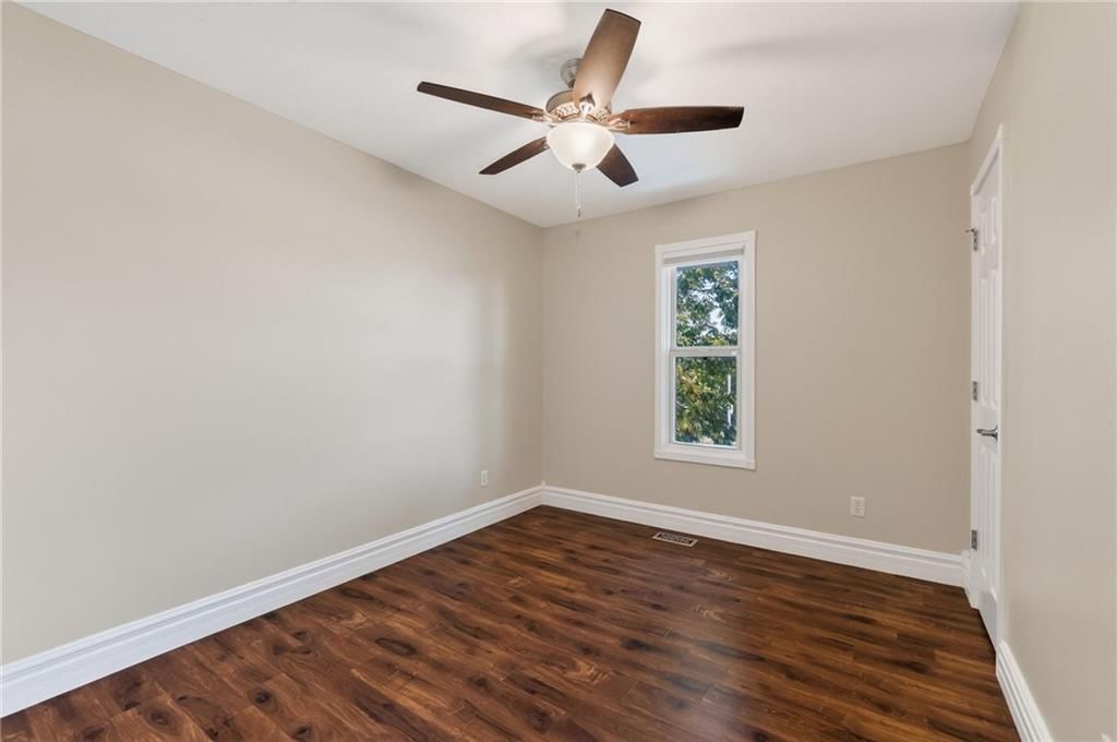 Photo 13 of 27 - 8005 N Congress Avenue, Kansas City, MO 64152