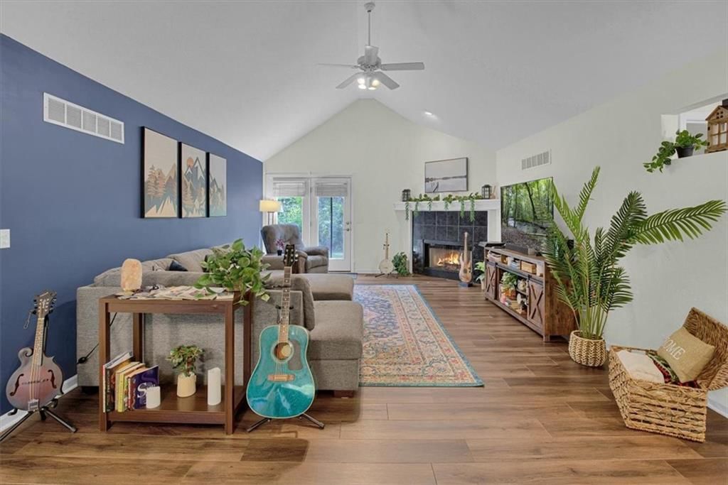11835 Virginia Street — photo 15