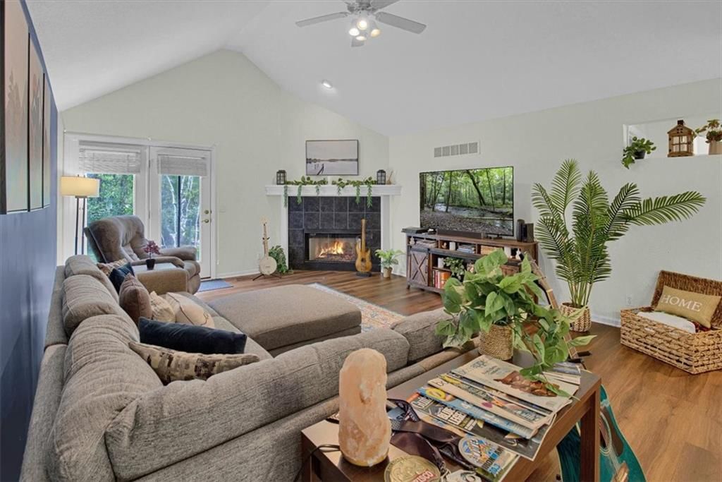 11835 Virginia Street — photo 16