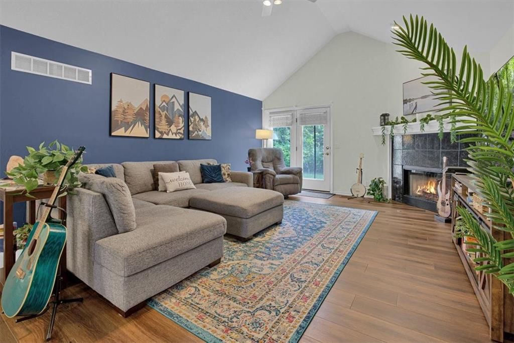 11835 Virginia Street — photo 17