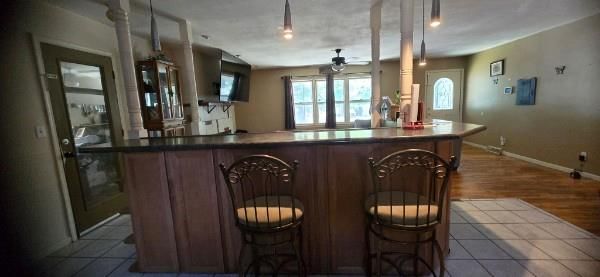 401 S Washington Street — photo 17