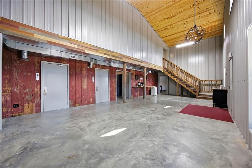 7770 1000 Road — photo 13