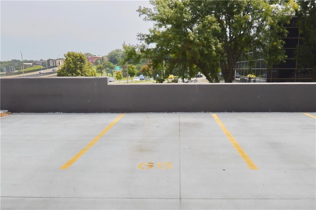700 E 8th Street — photo 15