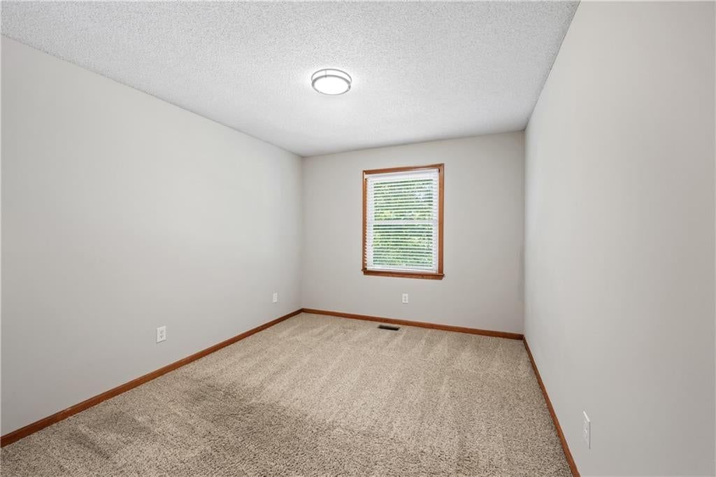 1042 E Millview Circle — photo 27