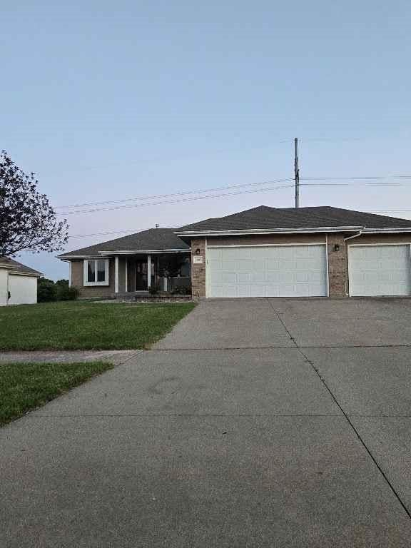 3927 SW 40th Terrace — photo 1