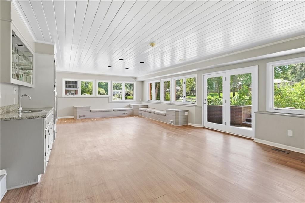 8406 Ensley Lane — photo 34