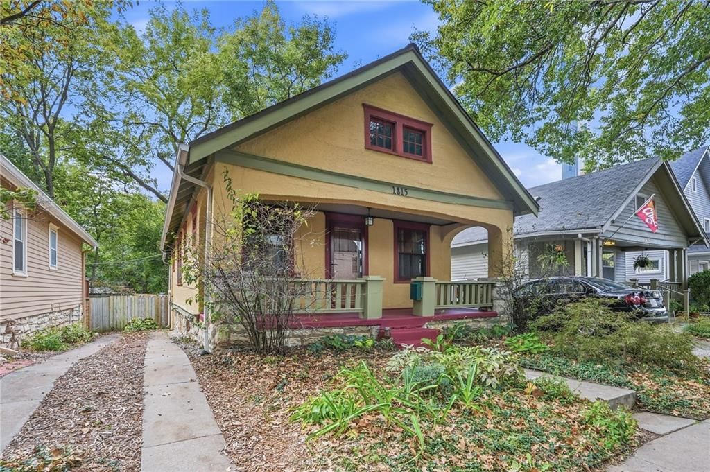 1815 W 38th Street, Kansas City, MO: listing photo 3