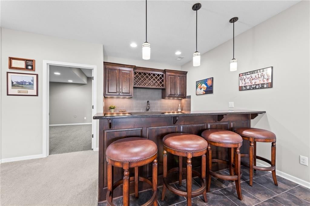 Photo 35 of 37 - 6140 Lime Stone Court, Parkville, MO 64152