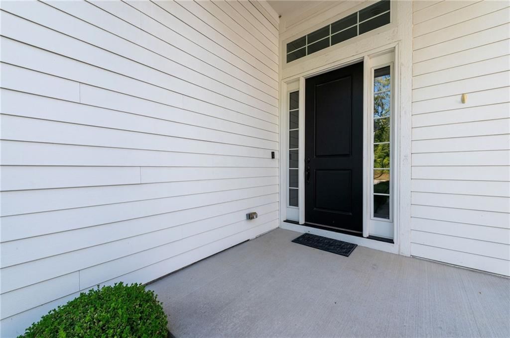 Photo 4 of 37 - 6140 Lime Stone Court, Parkville, MO 64152