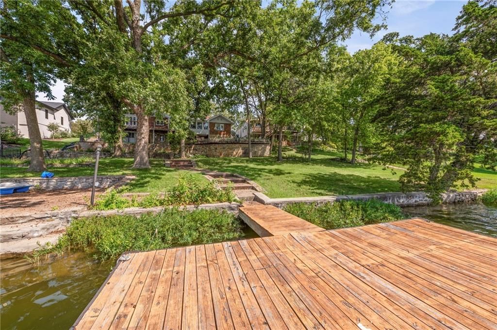 9609 NW 77th Terrace — photo 3