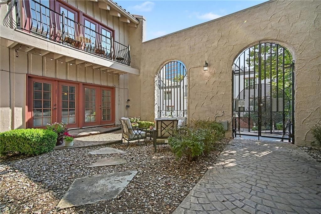 1111 W 46th Street — photo 19