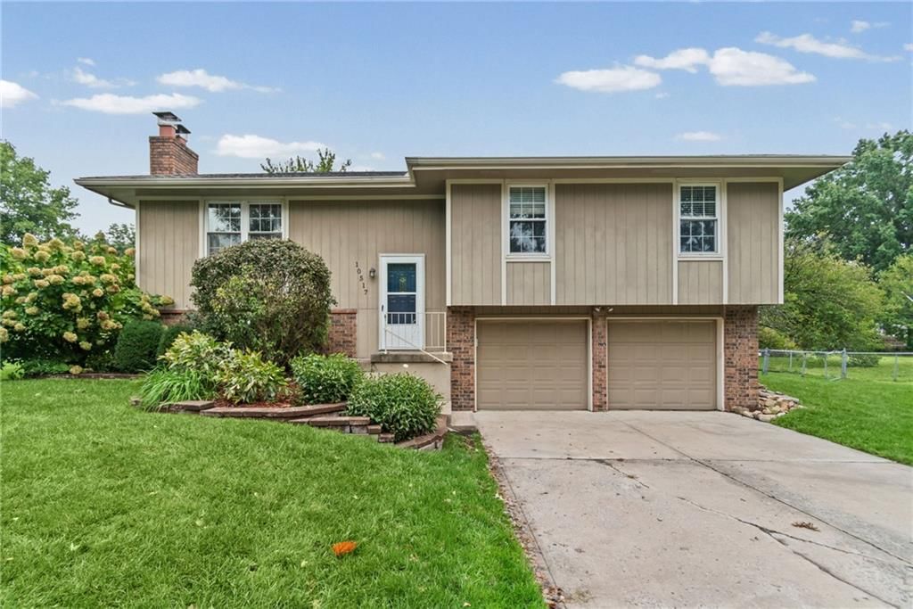 10517 N McGee Street, Kansas City, MO