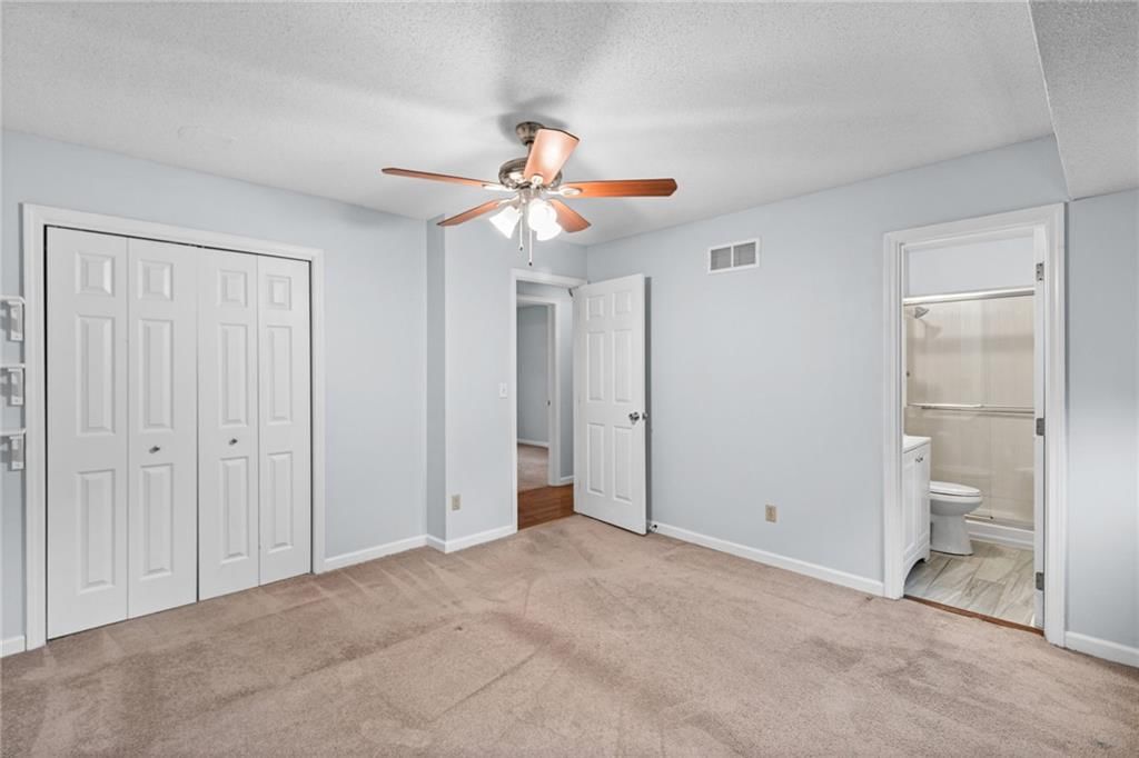 Photo 19 of 30 - 10517 N McGee Street, Kansas City, MO 64155