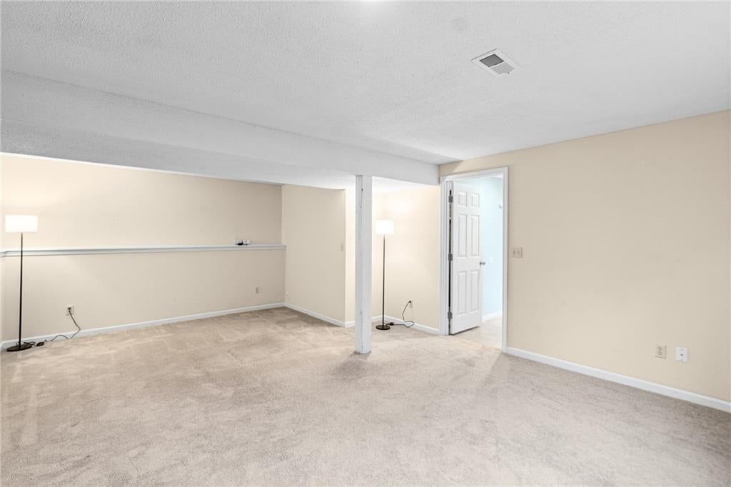 Photo 22 of 30 - 10517 N McGee Street, Kansas City, MO 64155