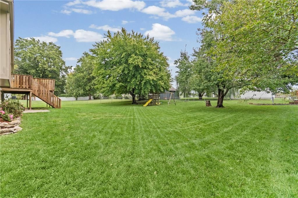 Photo 24 of 30 - 10517 N McGee Street, Kansas City, MO 64155