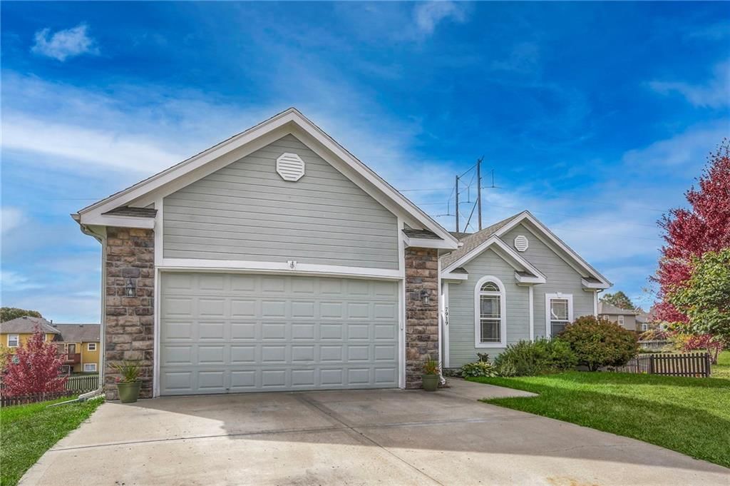 7919 NE 109th Court, Kansas City, MO