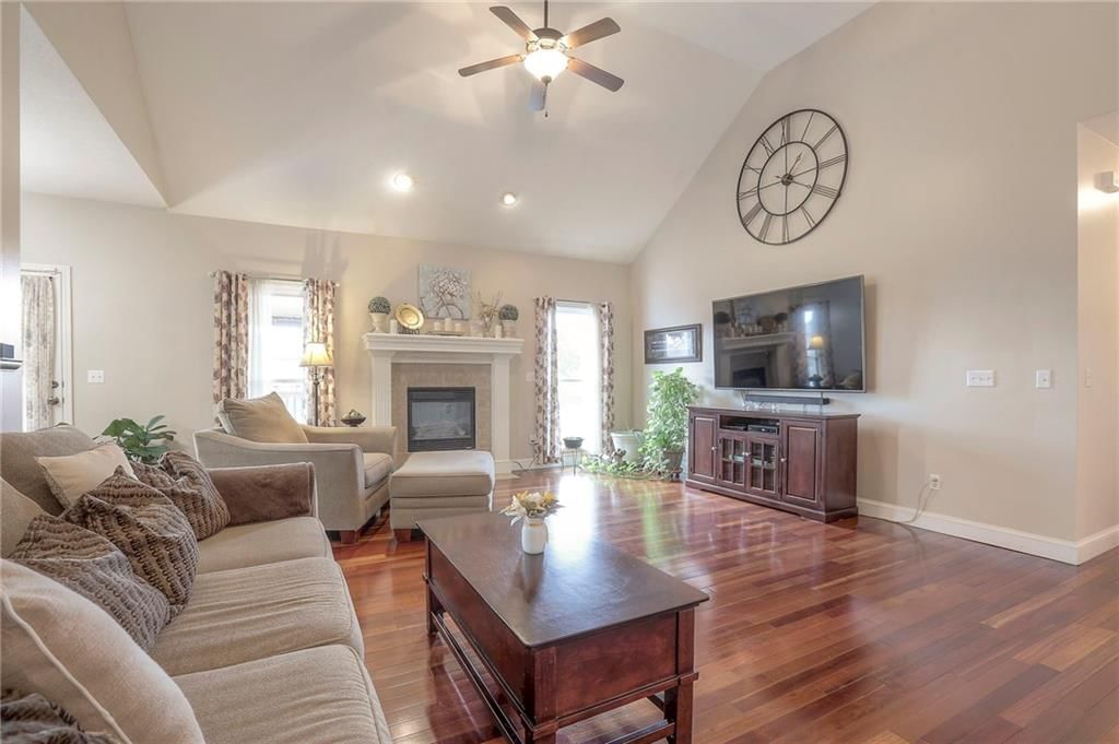 Photo 4 of 38, 7919 NE 109th Court, Kansas City, MO 64157