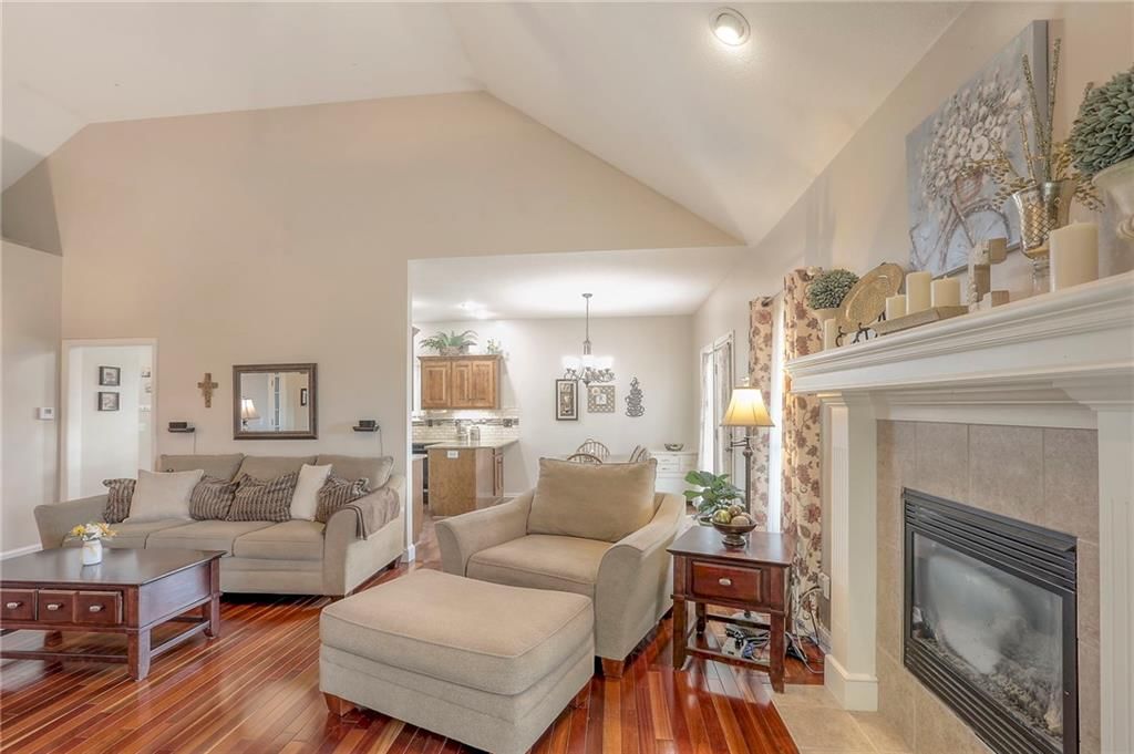 Photo 7 of 38, 7919 NE 109th Court, Kansas City, MO 64157
