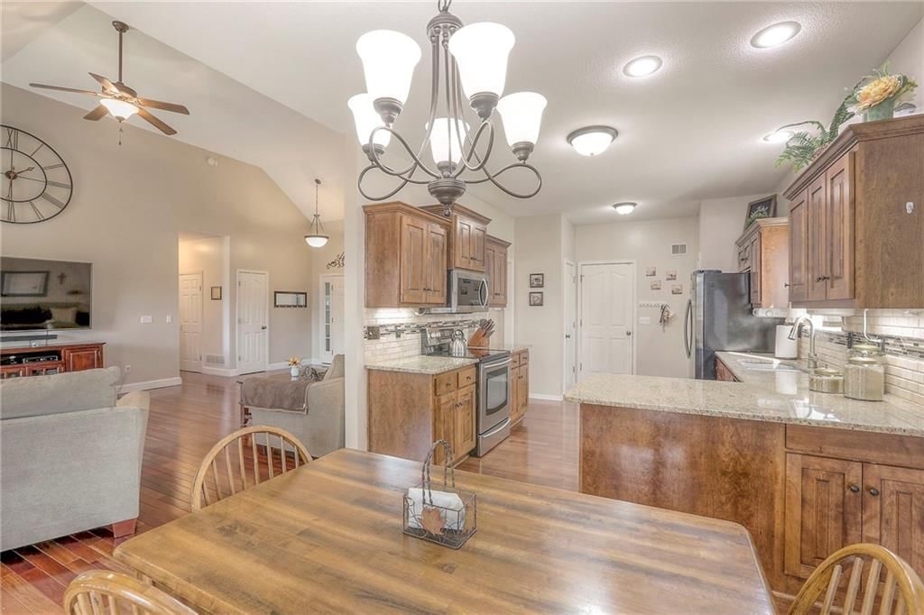 Photo 9 of 38, 7919 NE 109th Court, Kansas City, MO 64157