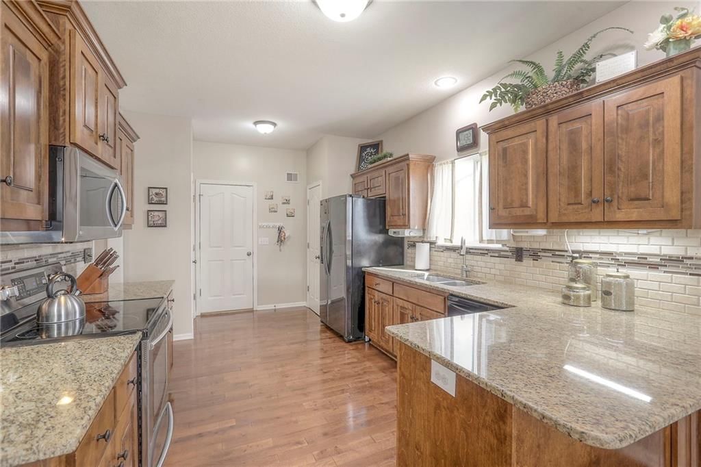 Photo 10 of 38, 7919 NE 109th Court, Kansas City, MO 64157