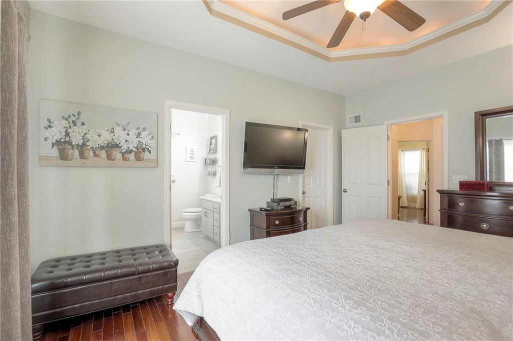 Photo 15 of 38 - 7919 NE 109th Court, Kansas City, MO 64157