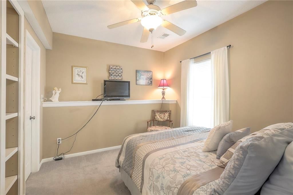 Photo 22 of 38 - 7919 NE 109th Court, Kansas City, MO 64157