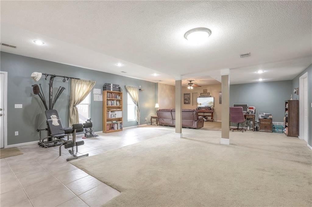 Photo 26 of 38 - 7919 NE 109th Court, Kansas City, MO 64157