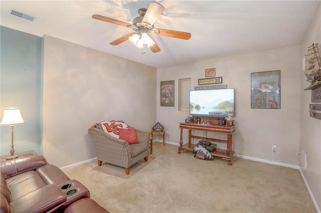 Photo 31 of 38 - 7919 NE 109th Court, Kansas City, MO 64157