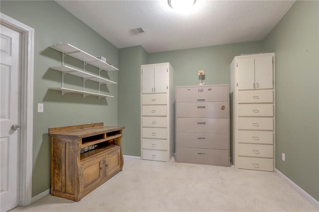 Photo 32 of 38 - 7919 NE 109th Court, Kansas City, MO 64157